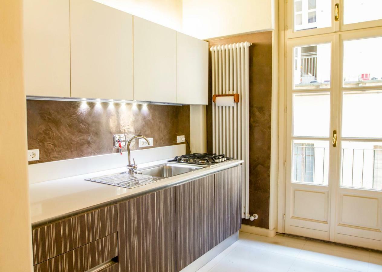 Lux Apartment Castello Turin Extérieur photo